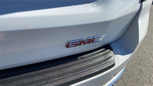 Used 2025 GMC Yukon XL Denali image 32