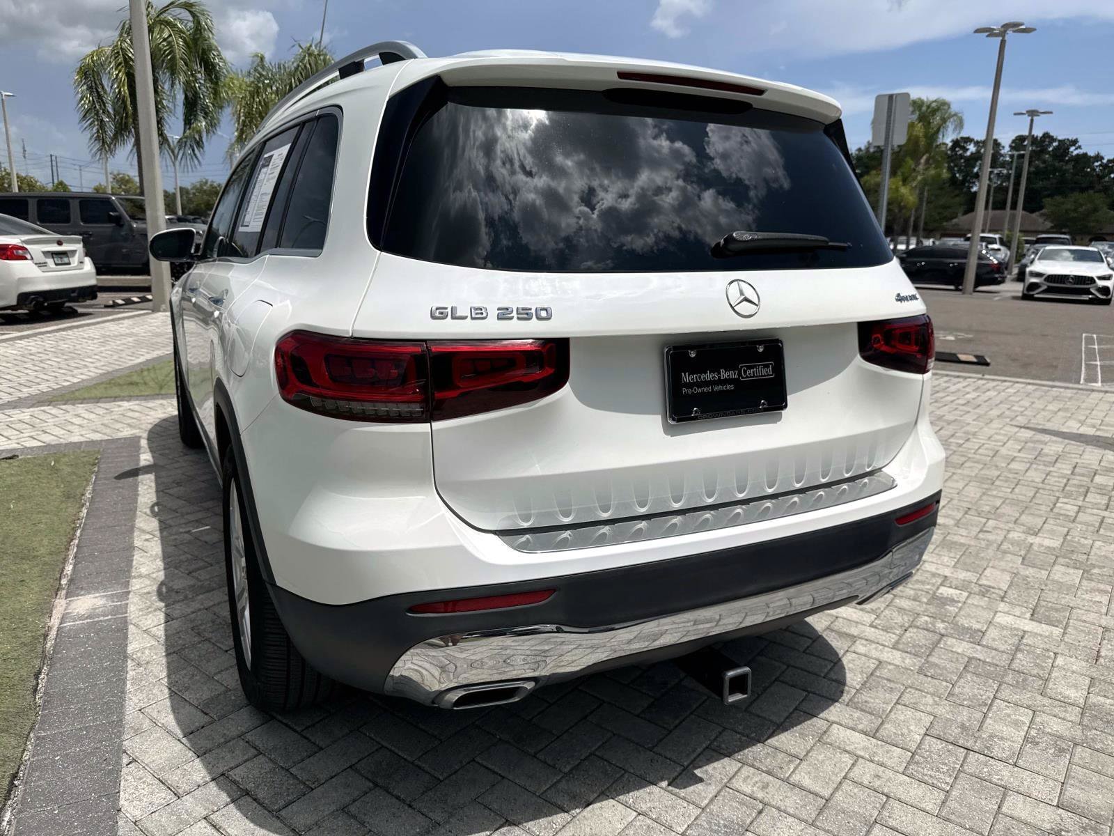 Certified 2021 Mercedes-Benz GLB 250 4MATIC image 9