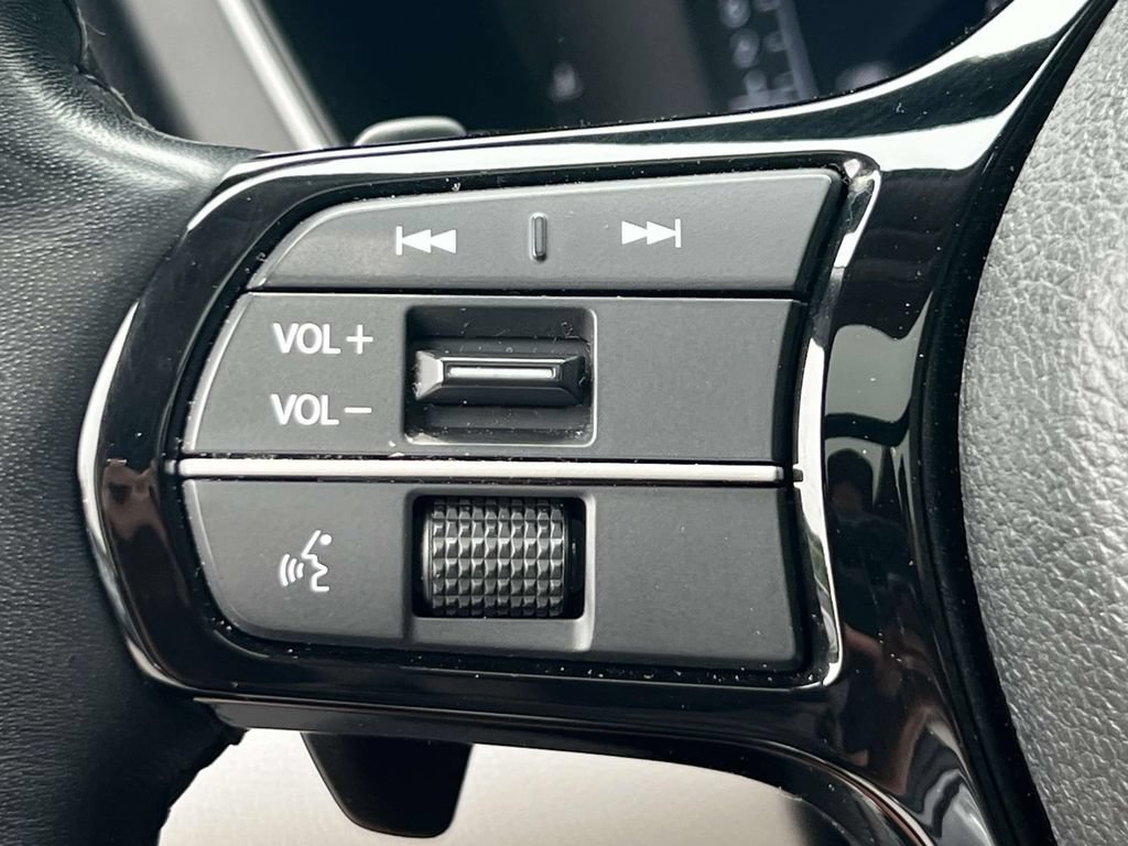 Used 2023 Honda Pilot Elite image 23
