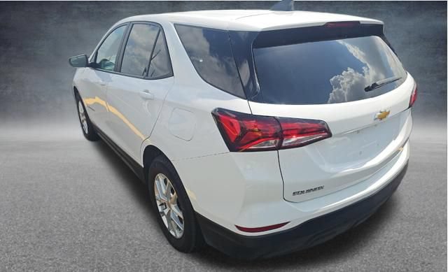 Used 2024 Chevrolet Equinox LS w/ LS Convenience Package FWD image 6
