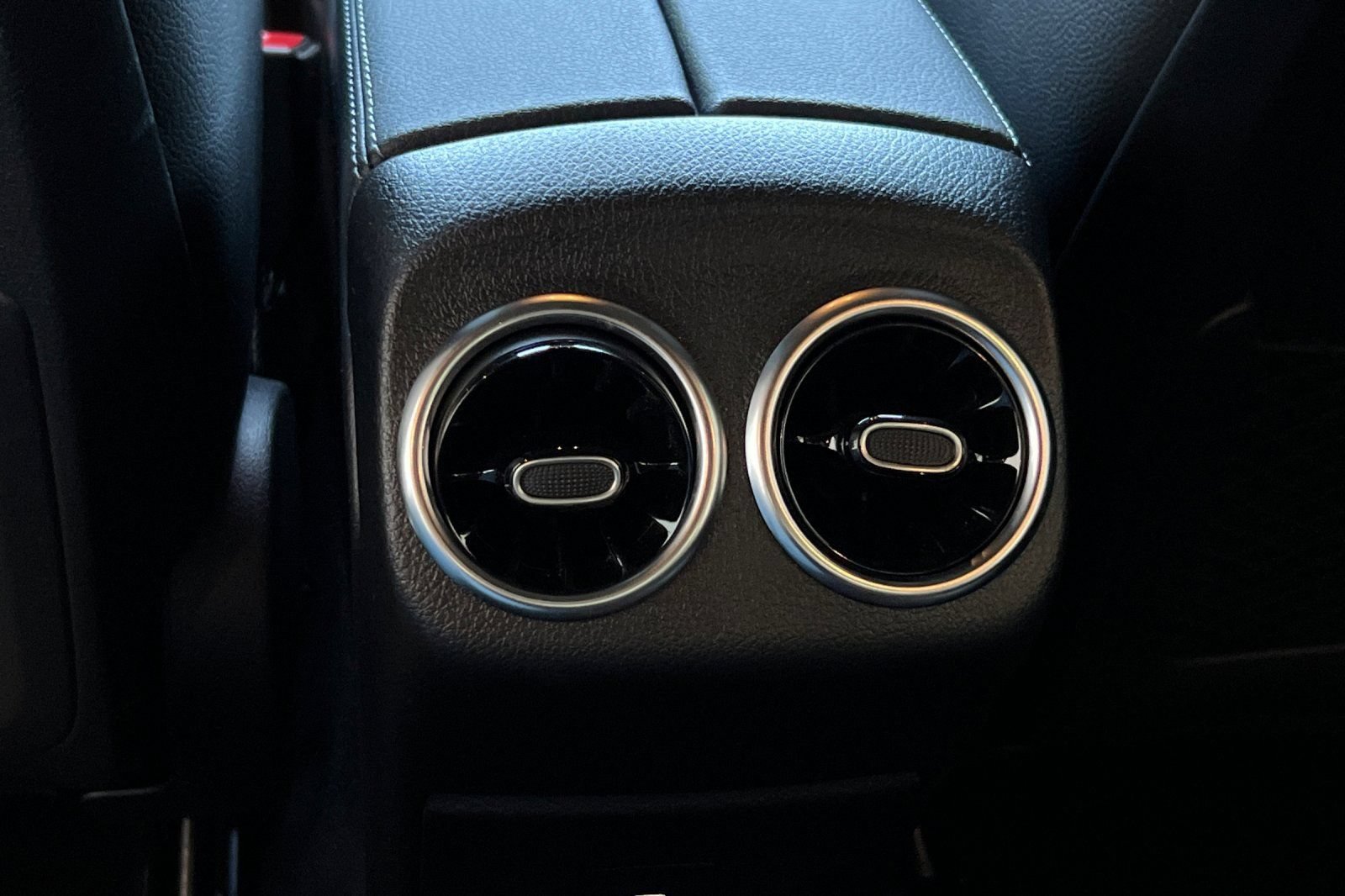 Used 2024 Mercedes-Benz CLA 250 image 17