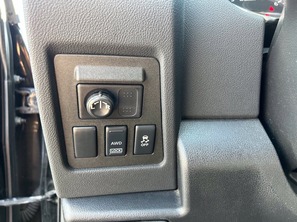 Used 2013 Nissan Rogue S w/ Special Edition Pkg AWD/4WD image 19