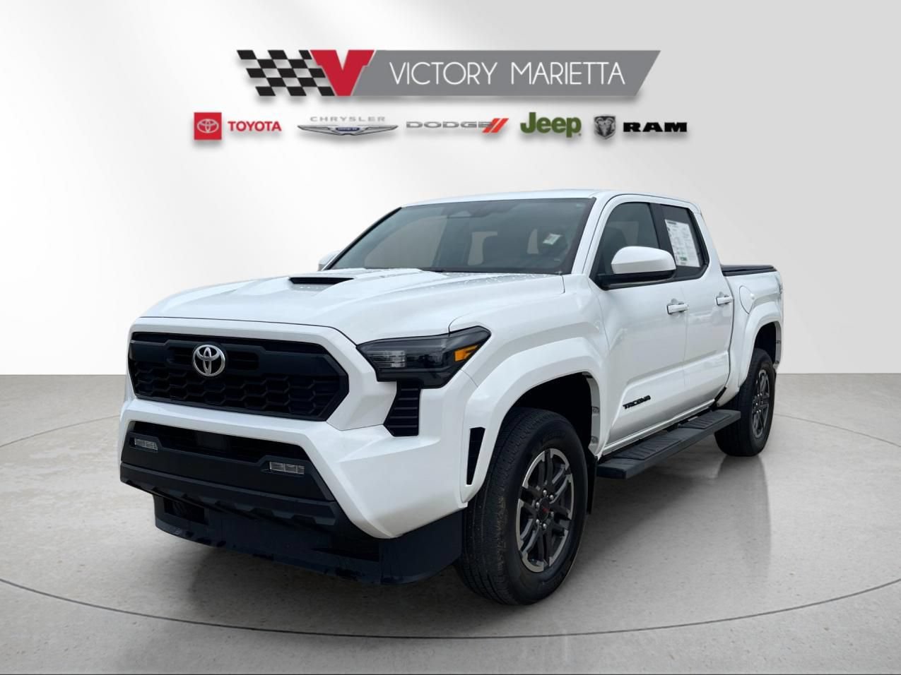 Used 2024 Toyota Tacoma TRD Sport AWD/4WD image 1