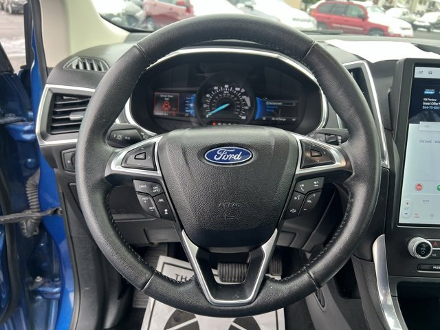 Used 2021 Ford Edge Titanium w/ Equipment Group 301A image 5
