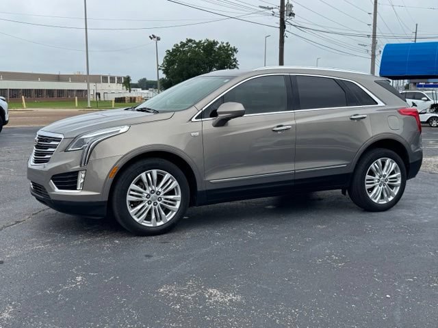 Used 2019 Cadillac XT5 Premium Luxury FWD image 3