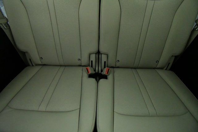 Used 2024 Kia Sorento EX image 25