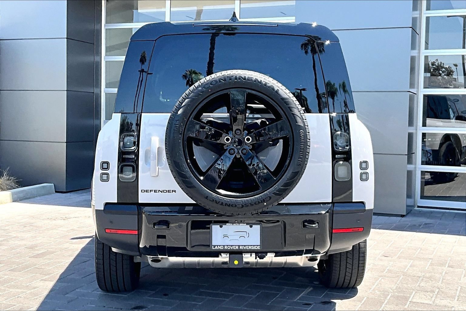 New 2026 Land Rover Defender 130 S AWD/4WD image 4