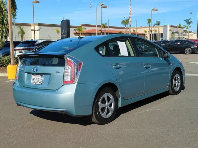 Used 2015 Toyota Prius Four FWD image 5