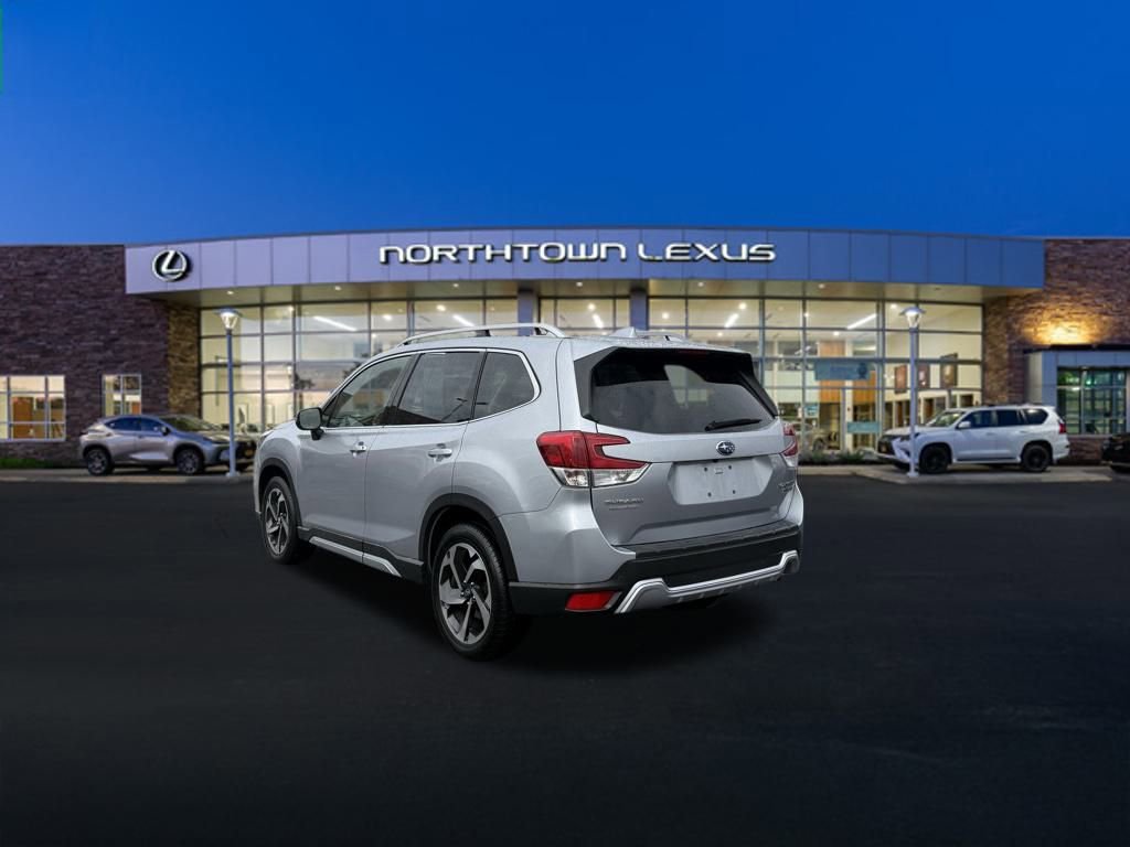 Used 2023 Subaru Forester Touring image 23