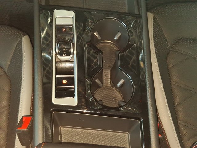 Used 2024 Volkswagen Atlas Peak Edition SE AWD/4WD image 32
