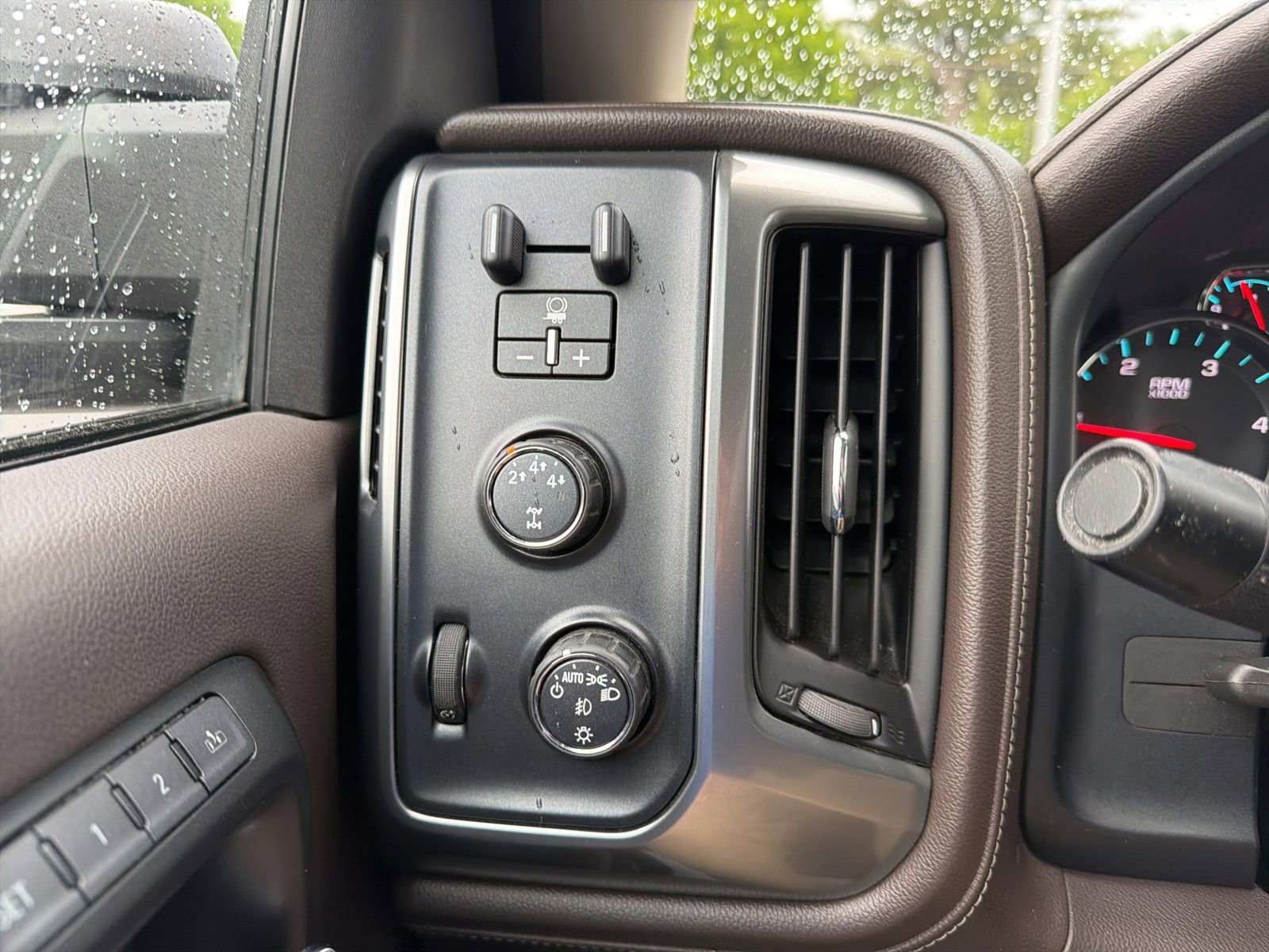 Used 2016 Chevrolet Silverado 3500 LTZ w/ Duramax Plus Package AWD/4WD image 18