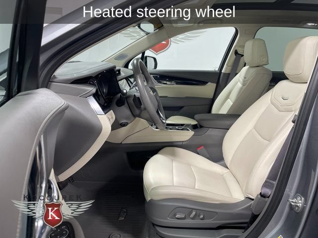 Used 2025 Cadillac XT6 Premium Luxury w/ LPO, Floor Liner Package AWD/4WD image 12