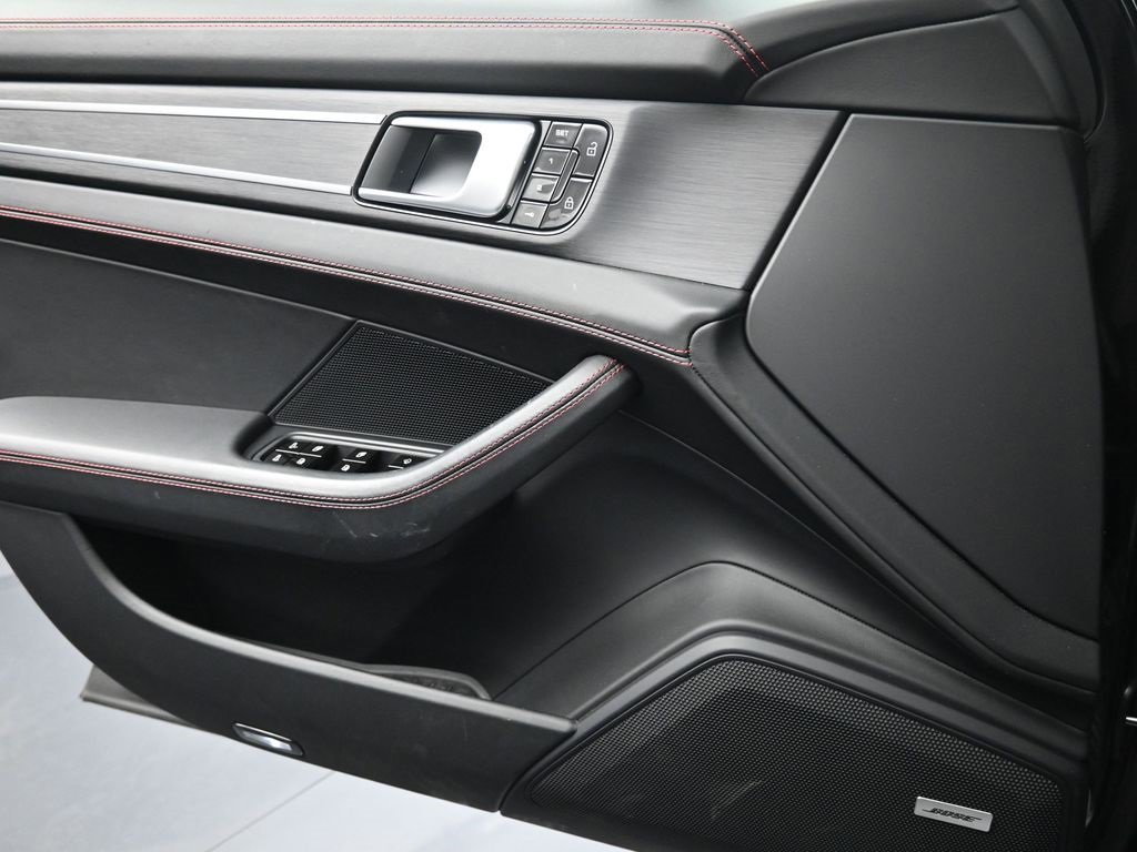 Certified 2019 Porsche Panamera GTS image 25