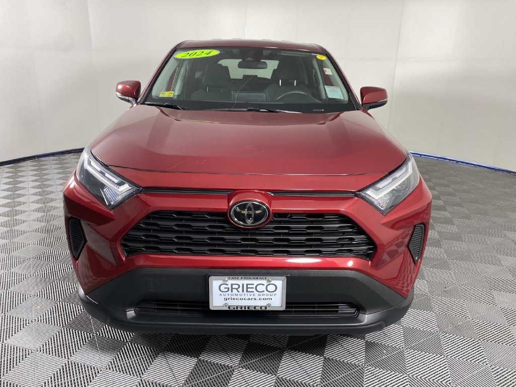 Used 2024 Toyota RAV4 LE AWD/4WD image 3