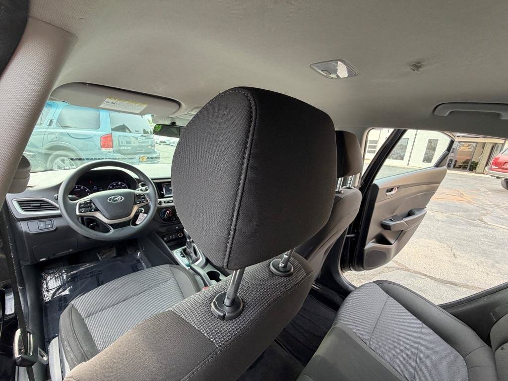 Used 2018 Hyundai Accent SE FWD image 14