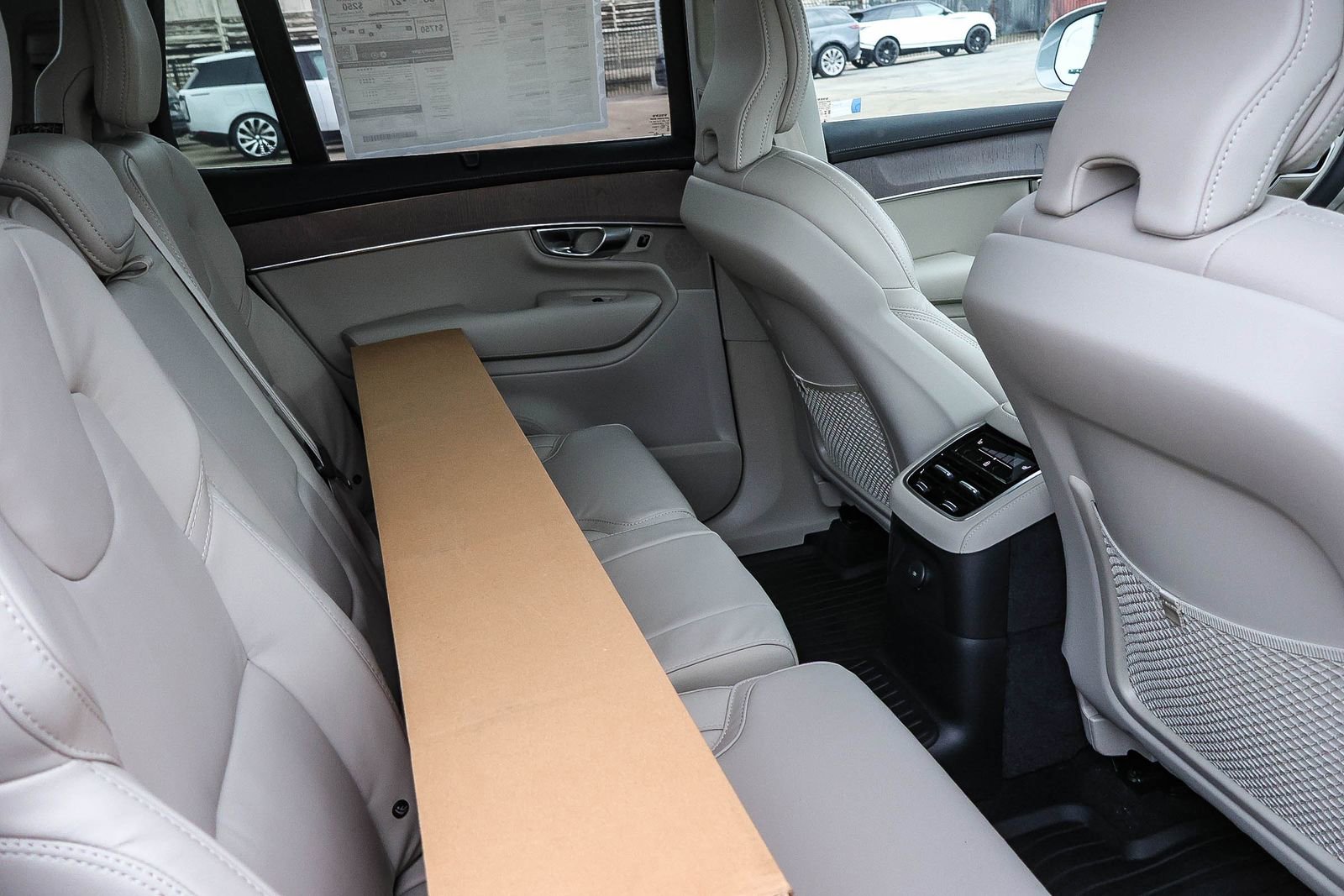 New 2026 Volvo XC90 T8 Ultra w/ Protection Package Premier image 21