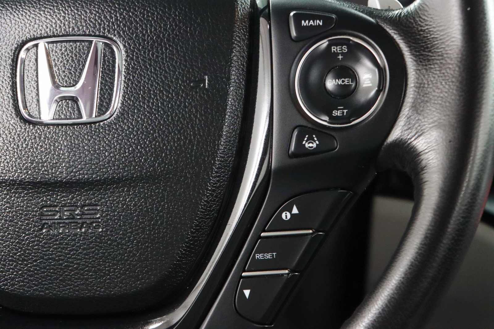 Used 2020 Honda Ridgeline RTL-E image 14