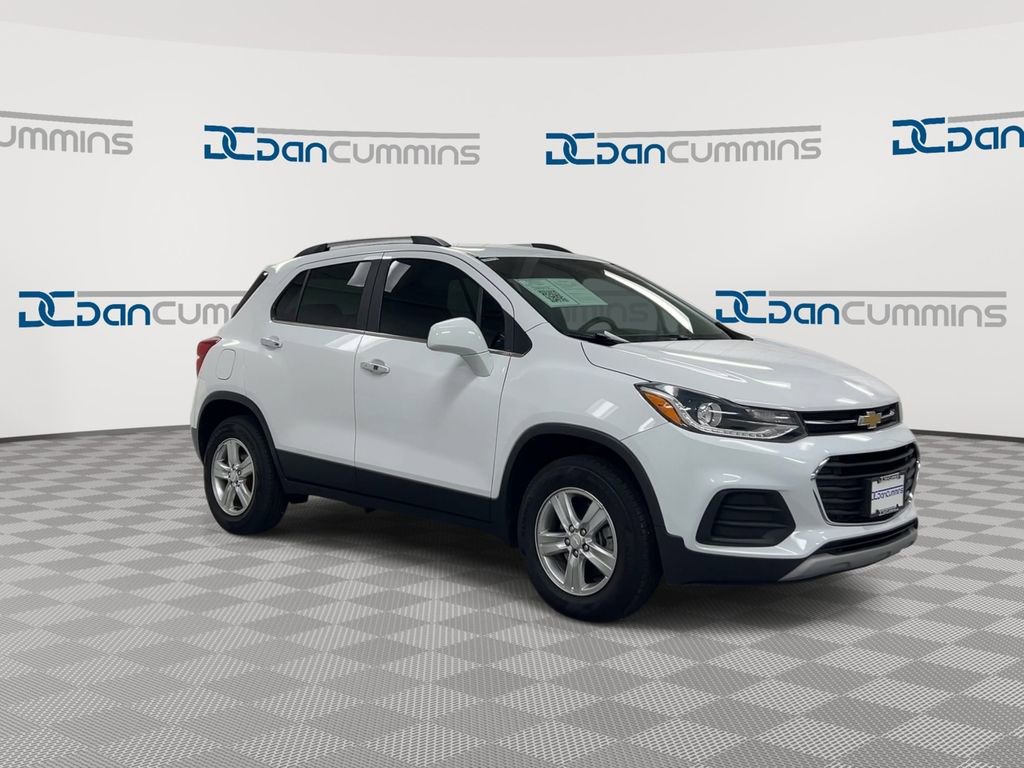Used 2019 Chevrolet Trax LT w/ LT Convenience Package image 2