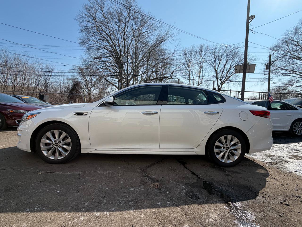 Used 2017 Kia Optima EX image 5