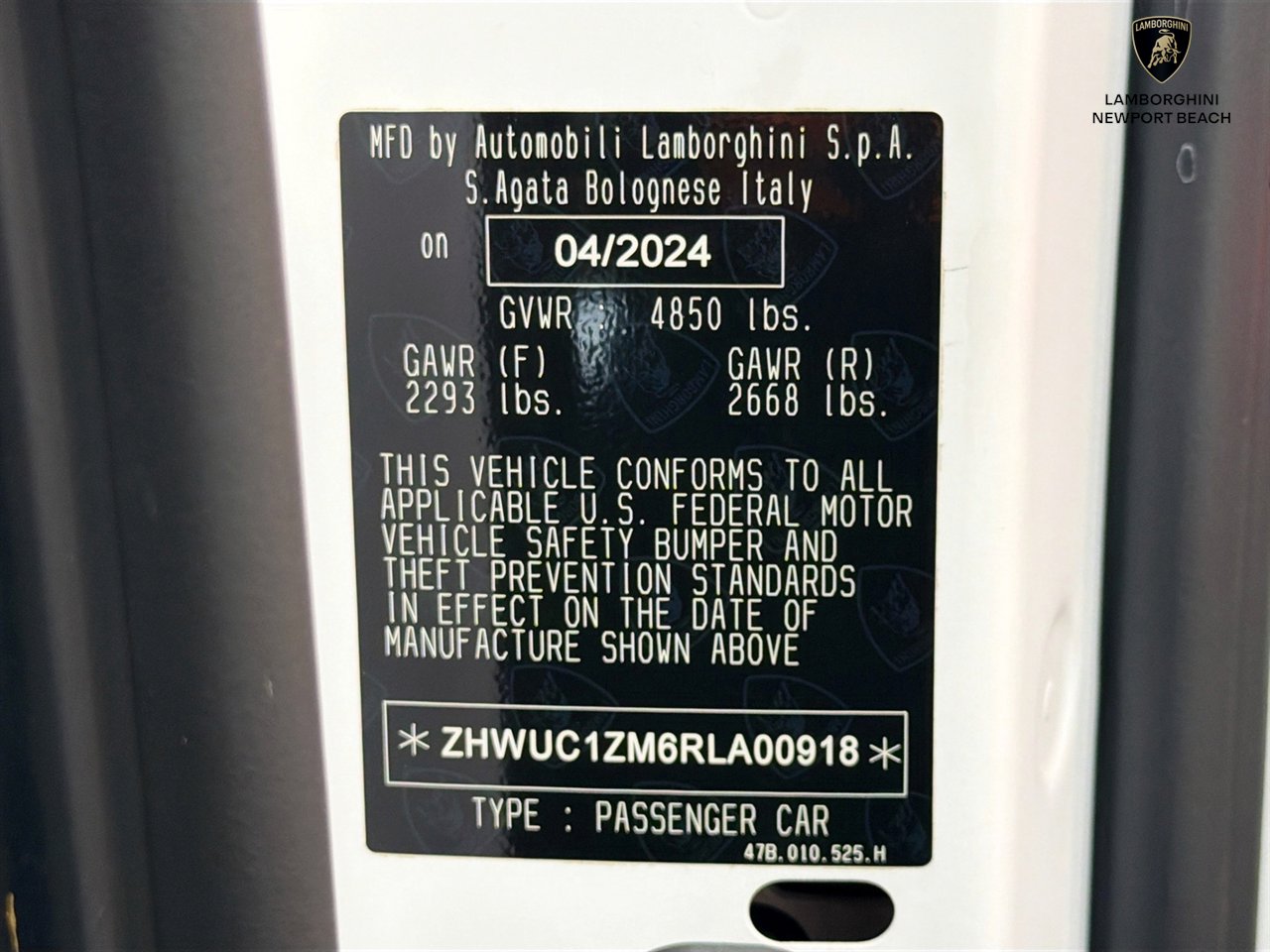 Used 2024 Lamborghini Revuelto AWD/4WD image 26
