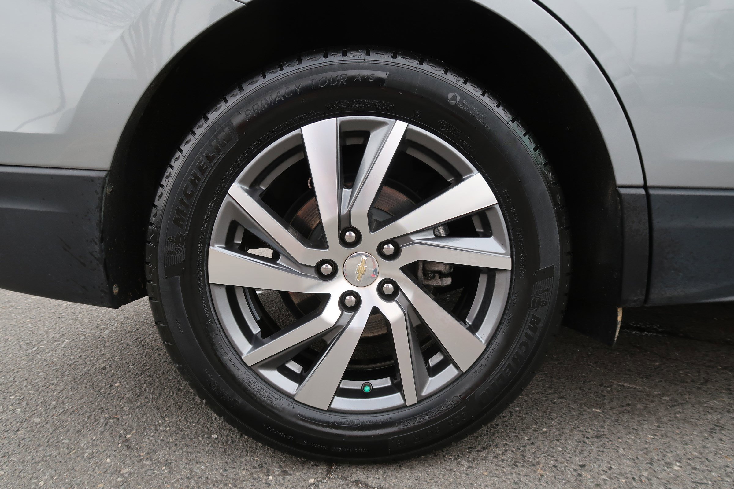 Used 2023 Chevrolet Equinox Premier image 46