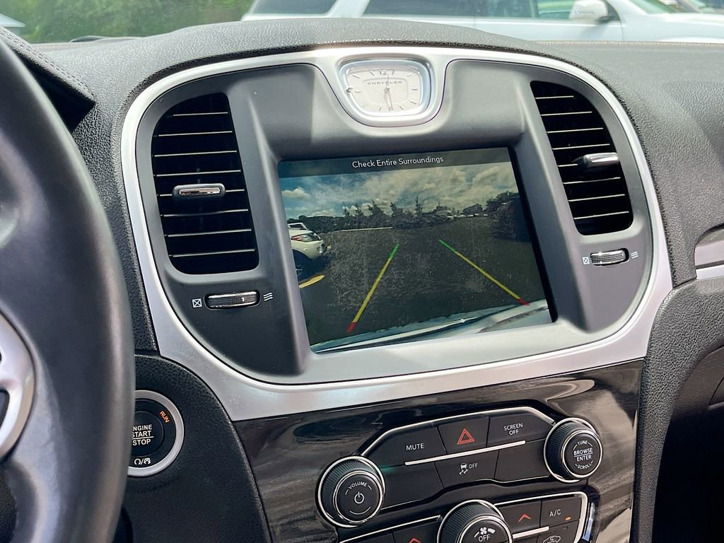 Used 2019 Chrysler 300 Touring w/ Driver Convenience Group RWD image 13