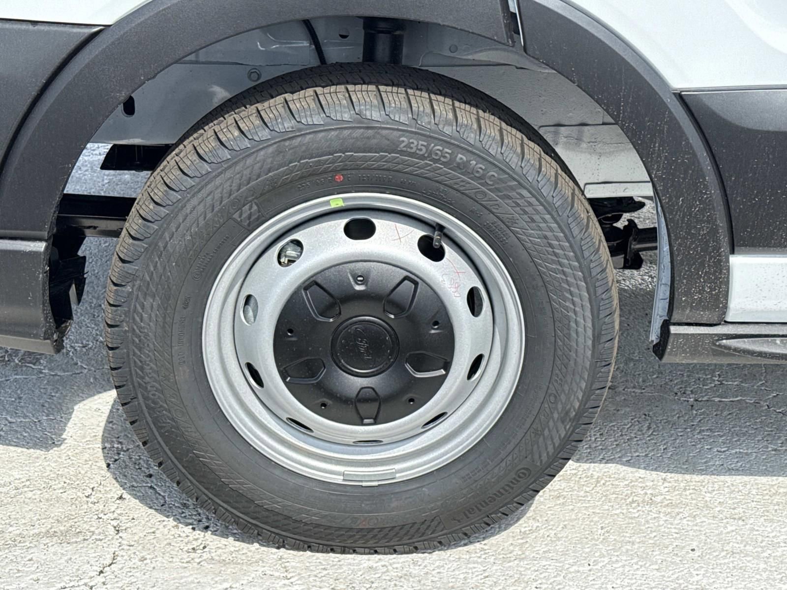 New 2026 Ford Transit 250 148 Medium Roof RWD image 9