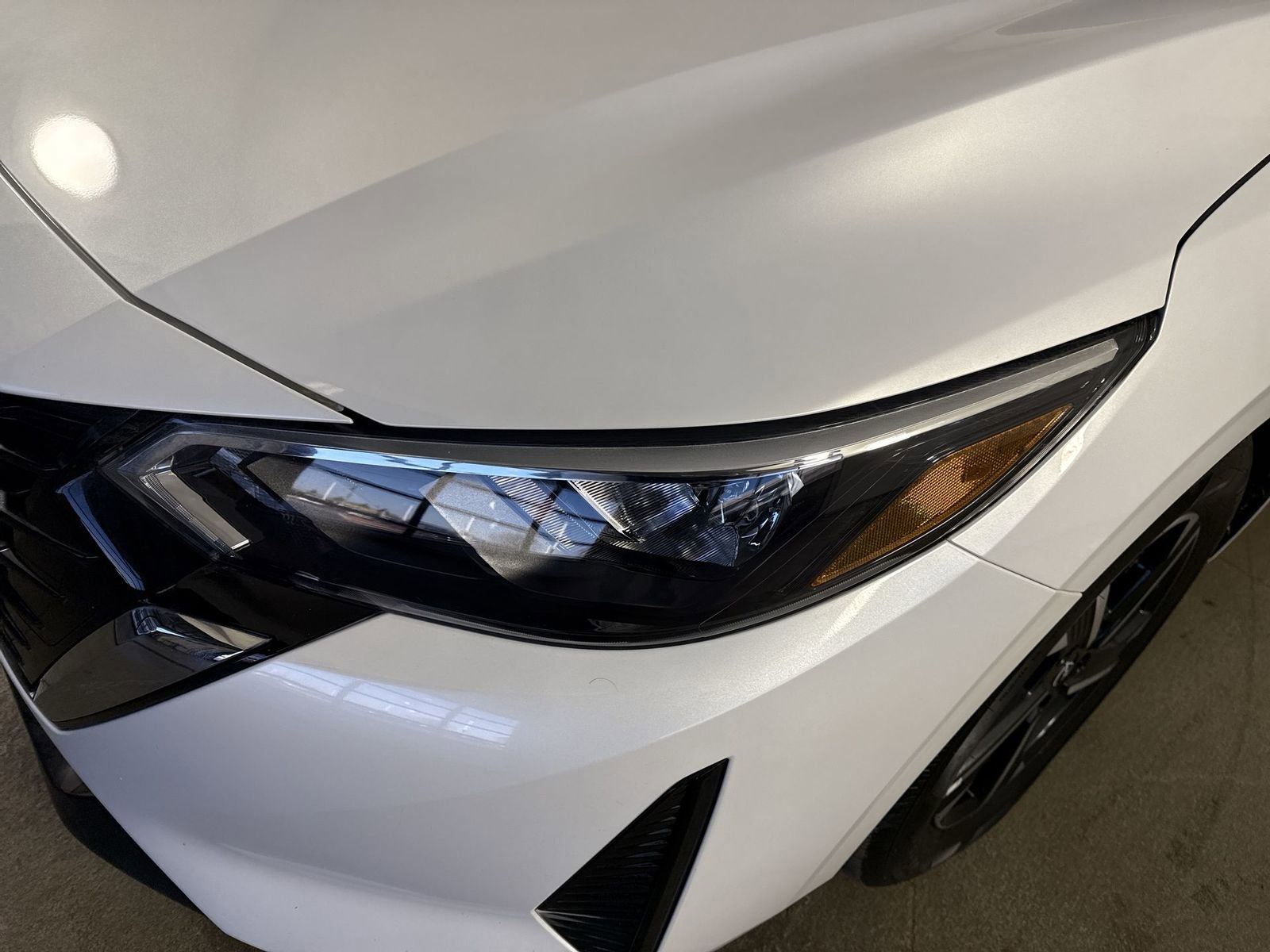 Certified 2025 Nissan Sentra SV image 29