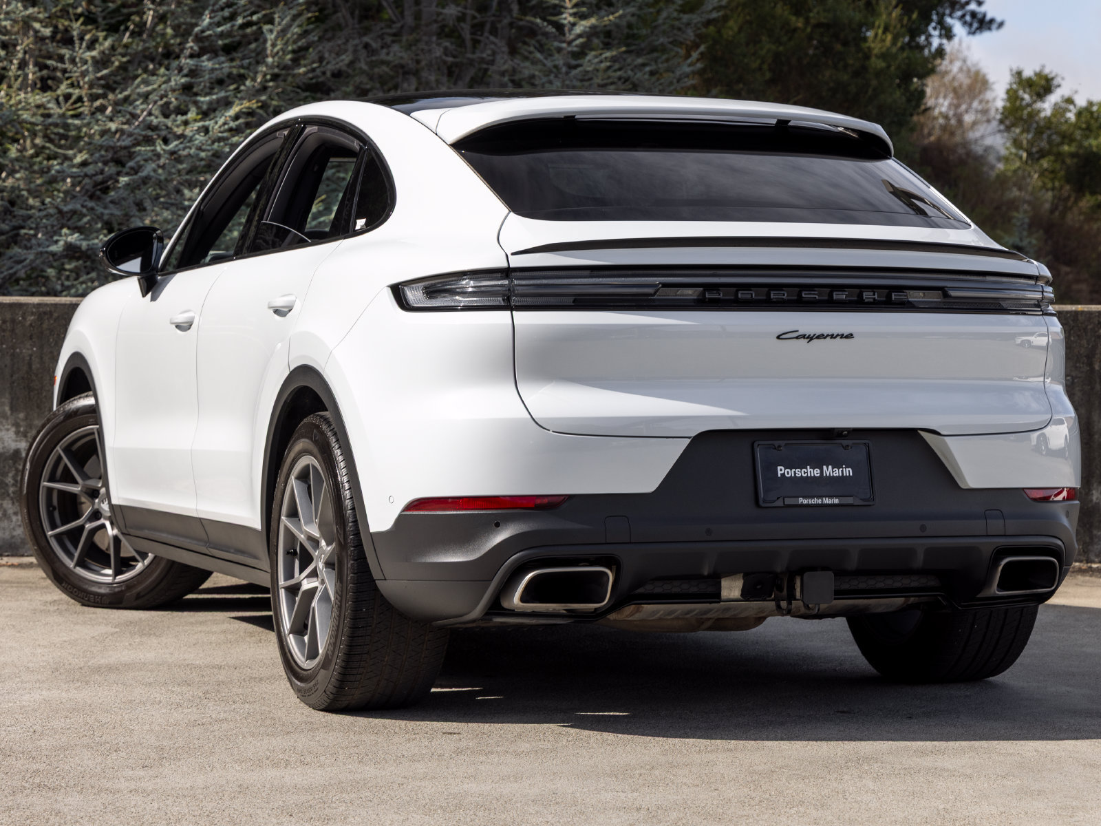 Certified 2026 Porsche Cayenne Coupe AWD/4WD image 3