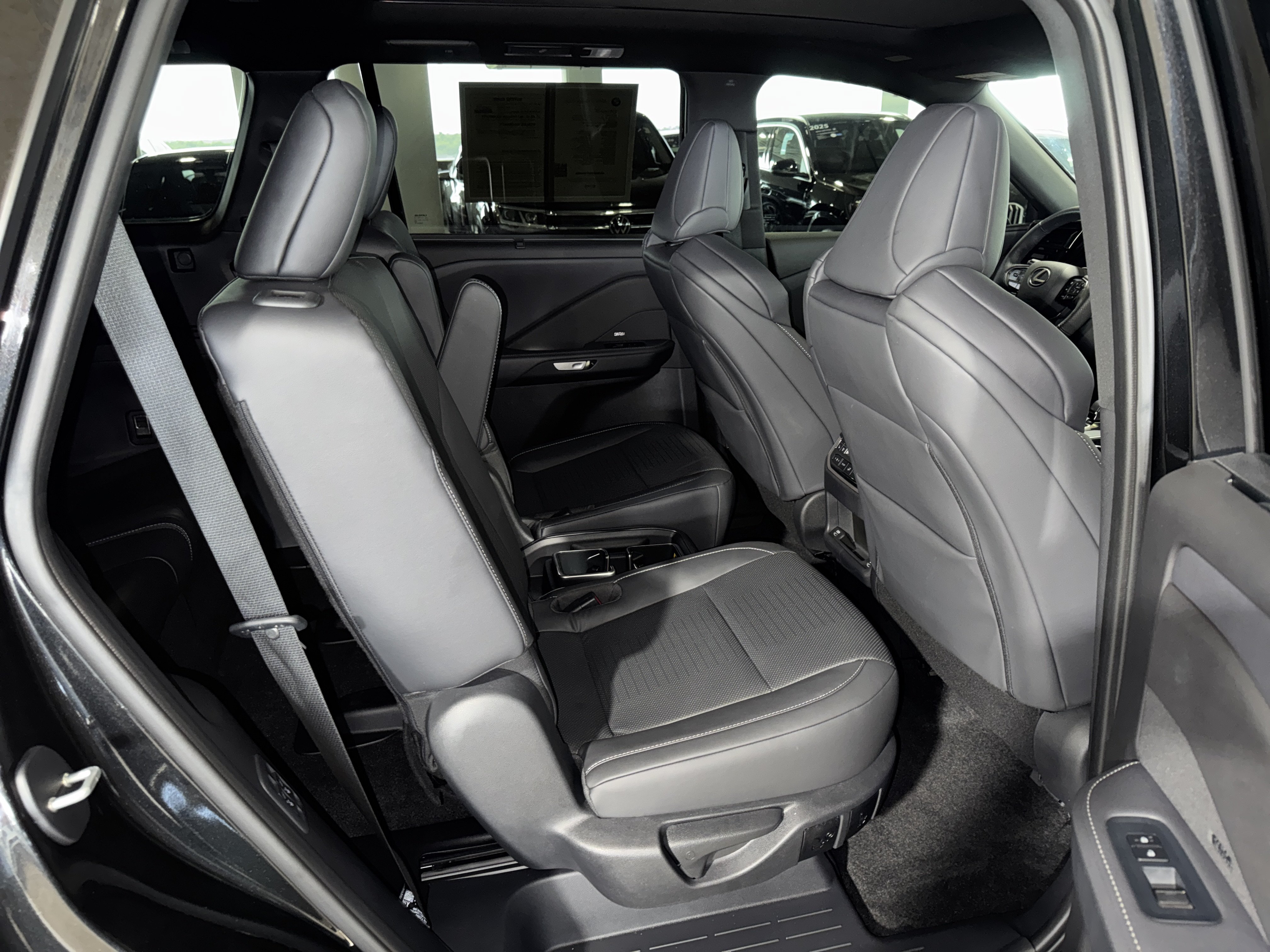 Used 2025 Lexus TX 350 AWD w/ Technology Package image 12