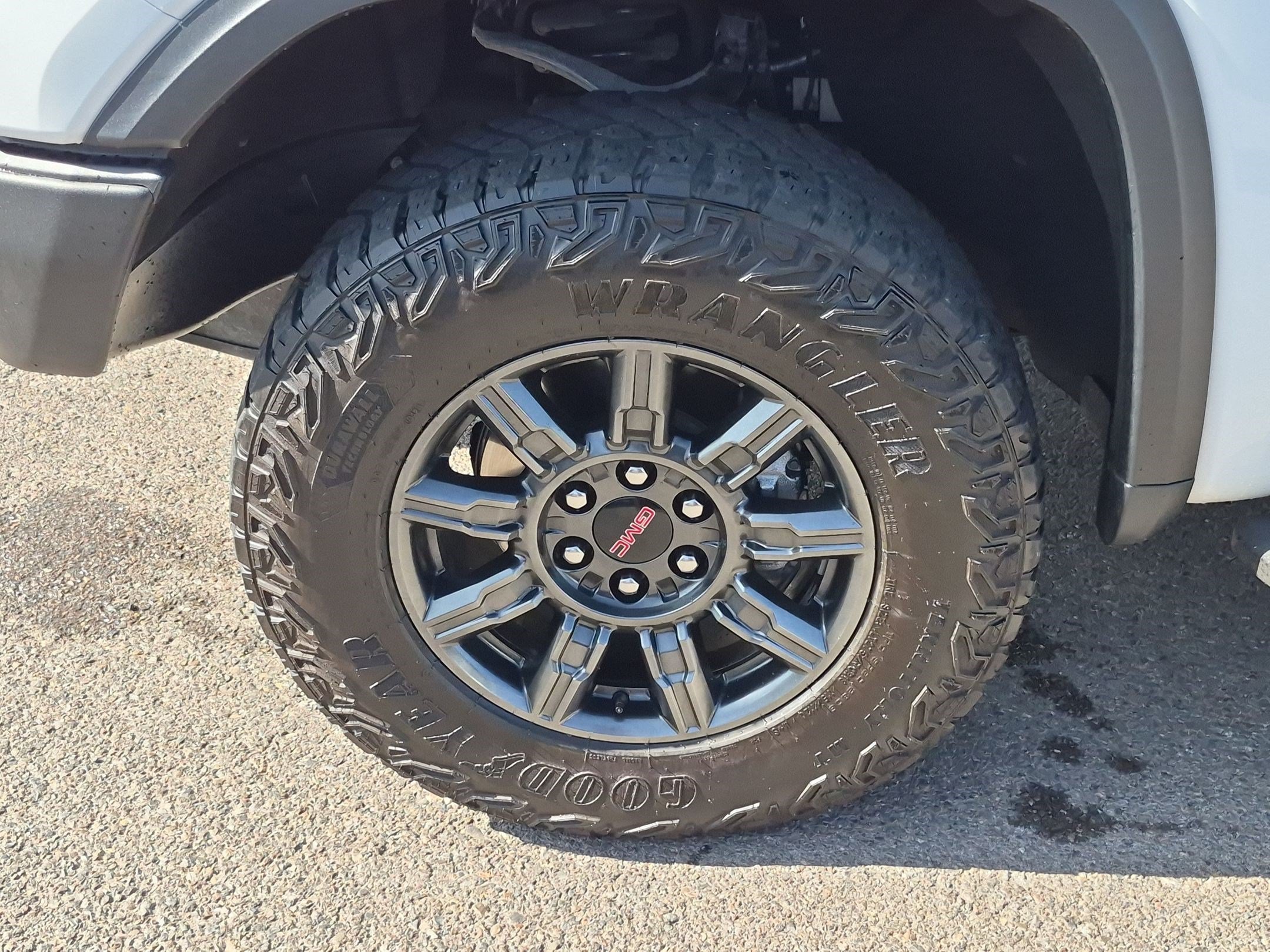 Used 2024 GMC Sierra 1500 AT4X AWD/4WD image 11