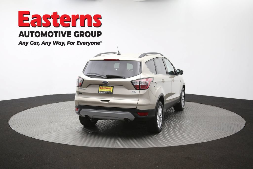 Used 2018 Ford Escape SE w/ SE Sync 3 Package AWD/4WD image 39