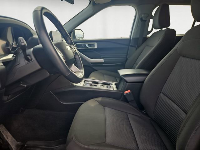 Used 2022 Ford Explorer XLT AWD/4WD image 9