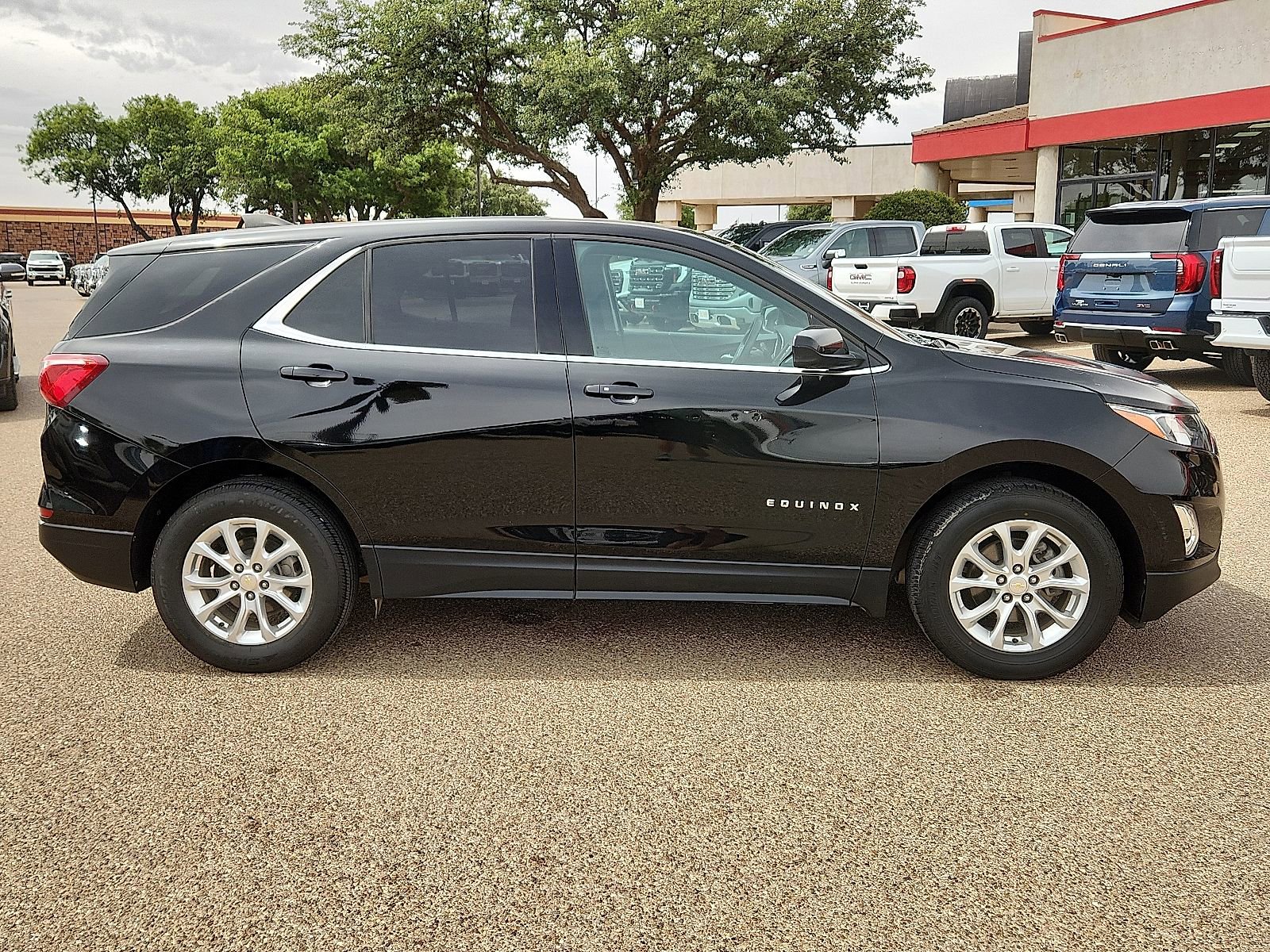 Used 2020 Chevrolet Equinox LT FWD image 5
