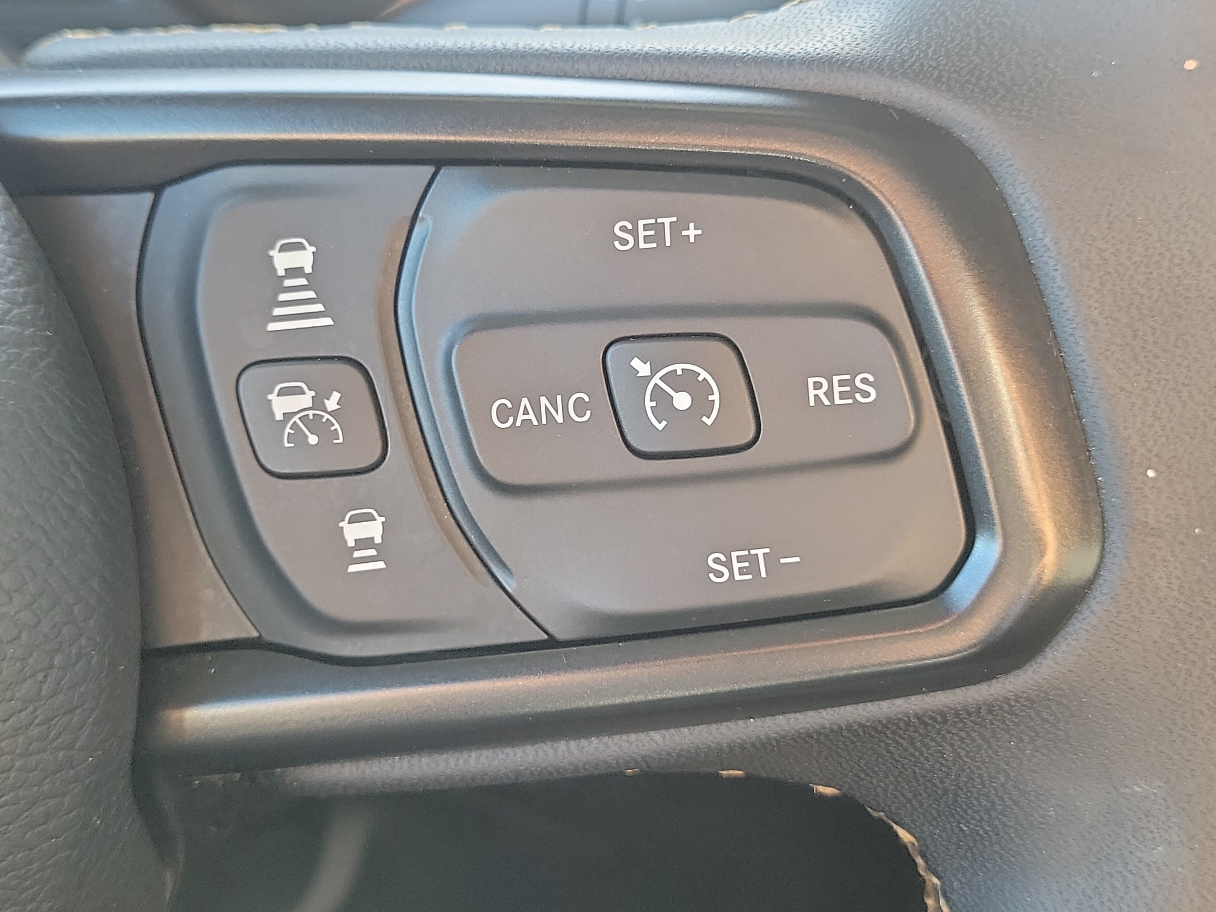 Used 2024 Jeep Wrangler Unlimited AWD/4WD image 18