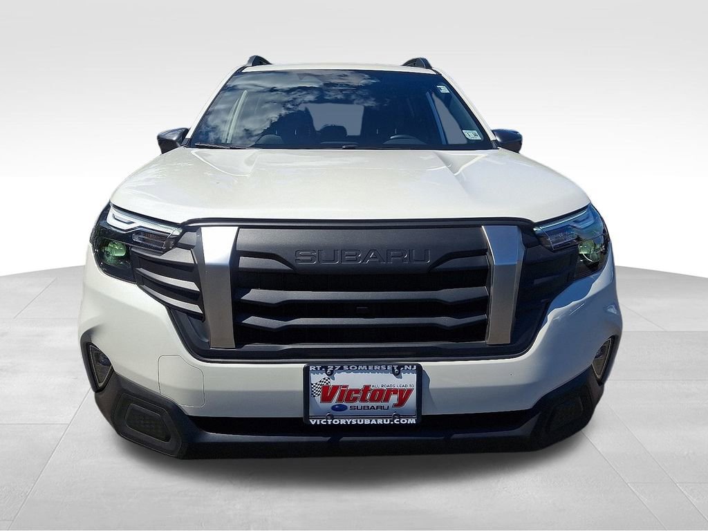 Used 2025 Subaru Forester Premium AWD/4WD image 2