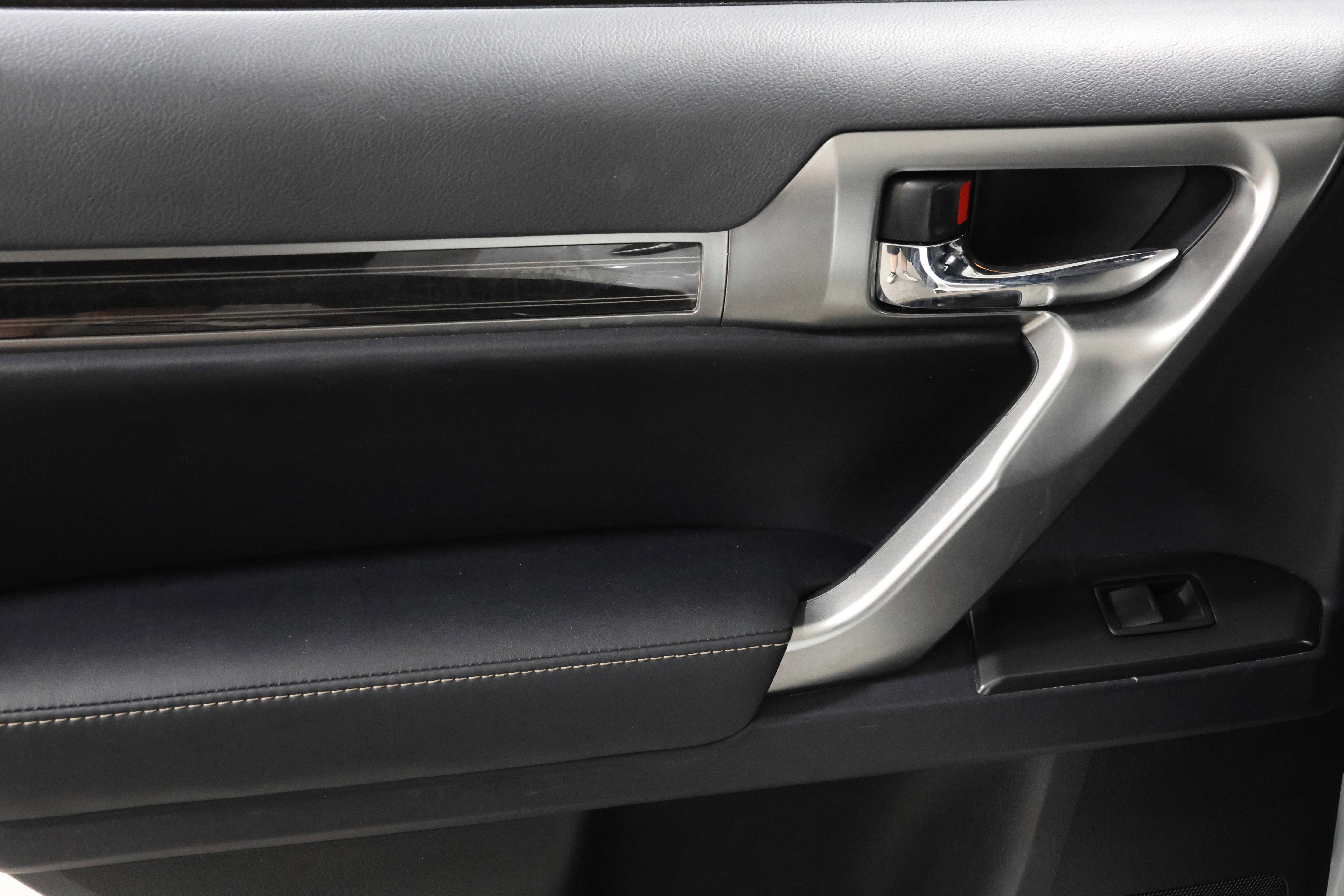 Used 2023 Lexus GX 460 Premium image 35