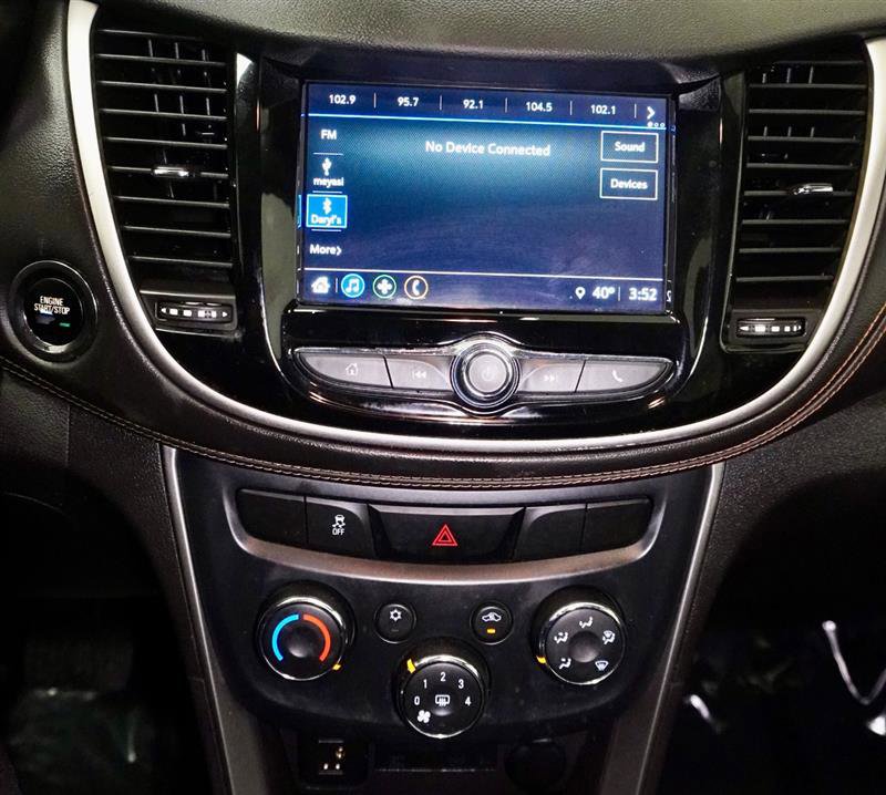 Used 2018 Chevrolet Trax LT w/ LT Convenience Package FWD image 15