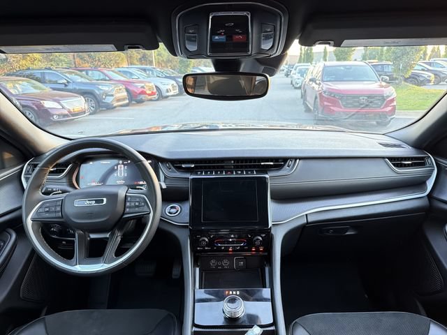 Used 2024 Jeep Grand Cherokee Altitude AWD/4WD image 20