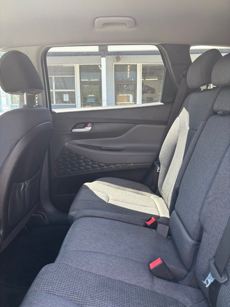 Used 2019 Hyundai Santa Fe SE AWD/4WD image 10