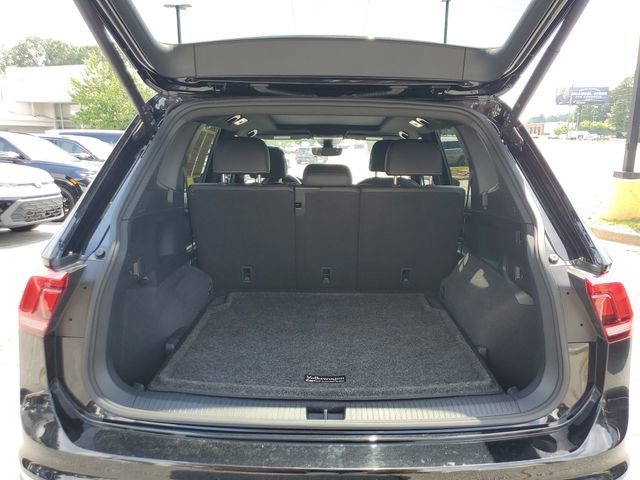 Certified 2023 Volkswagen Tiguan SEL R-Line AWD/4WD image 8