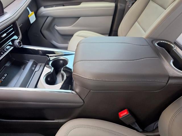New 2027 Chevrolet Suburban Z71 w/ Comfort Package AWD/4WD image 25