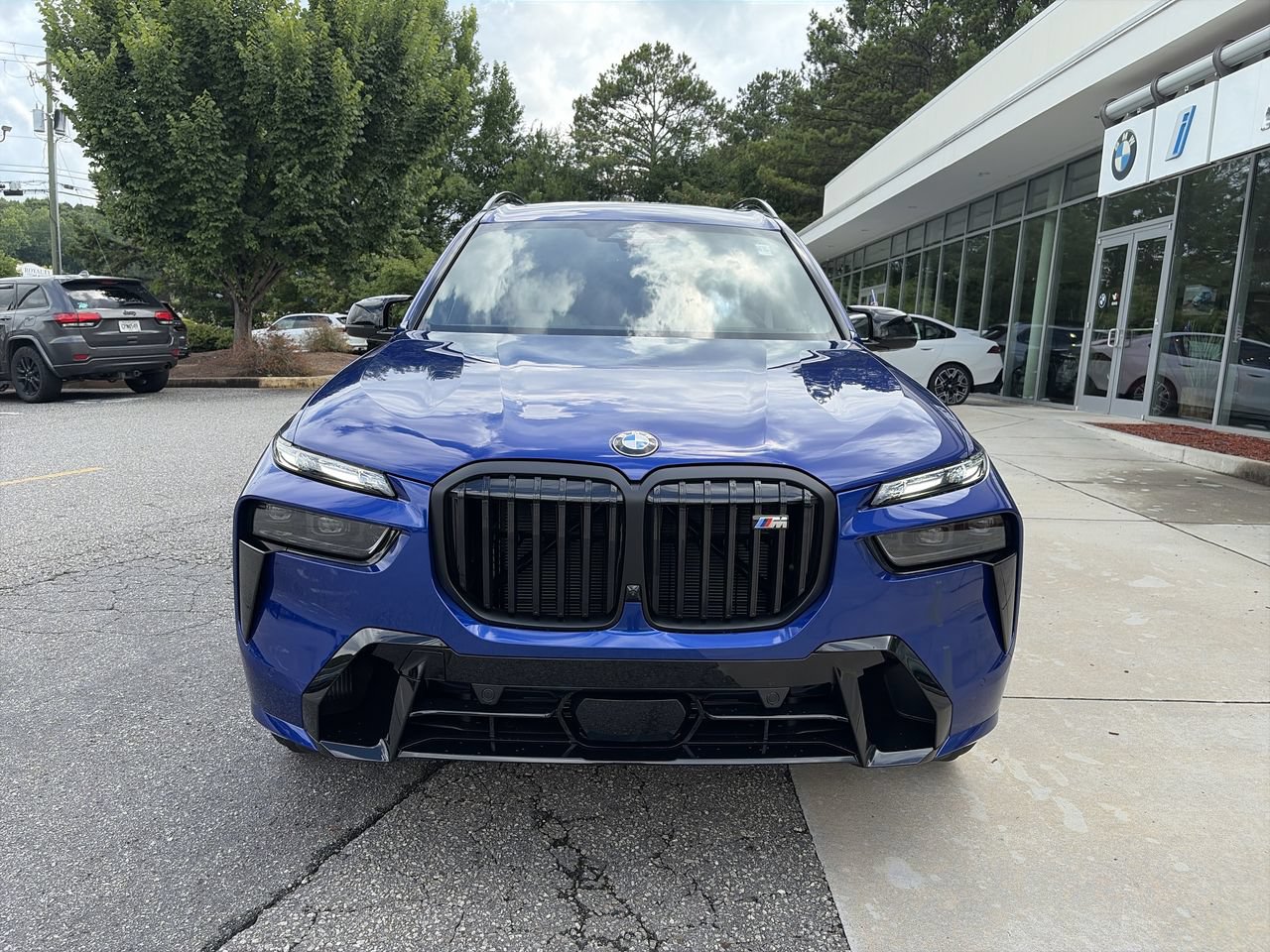 New 2027 BMW X7 M60i AWD/4WD image 3