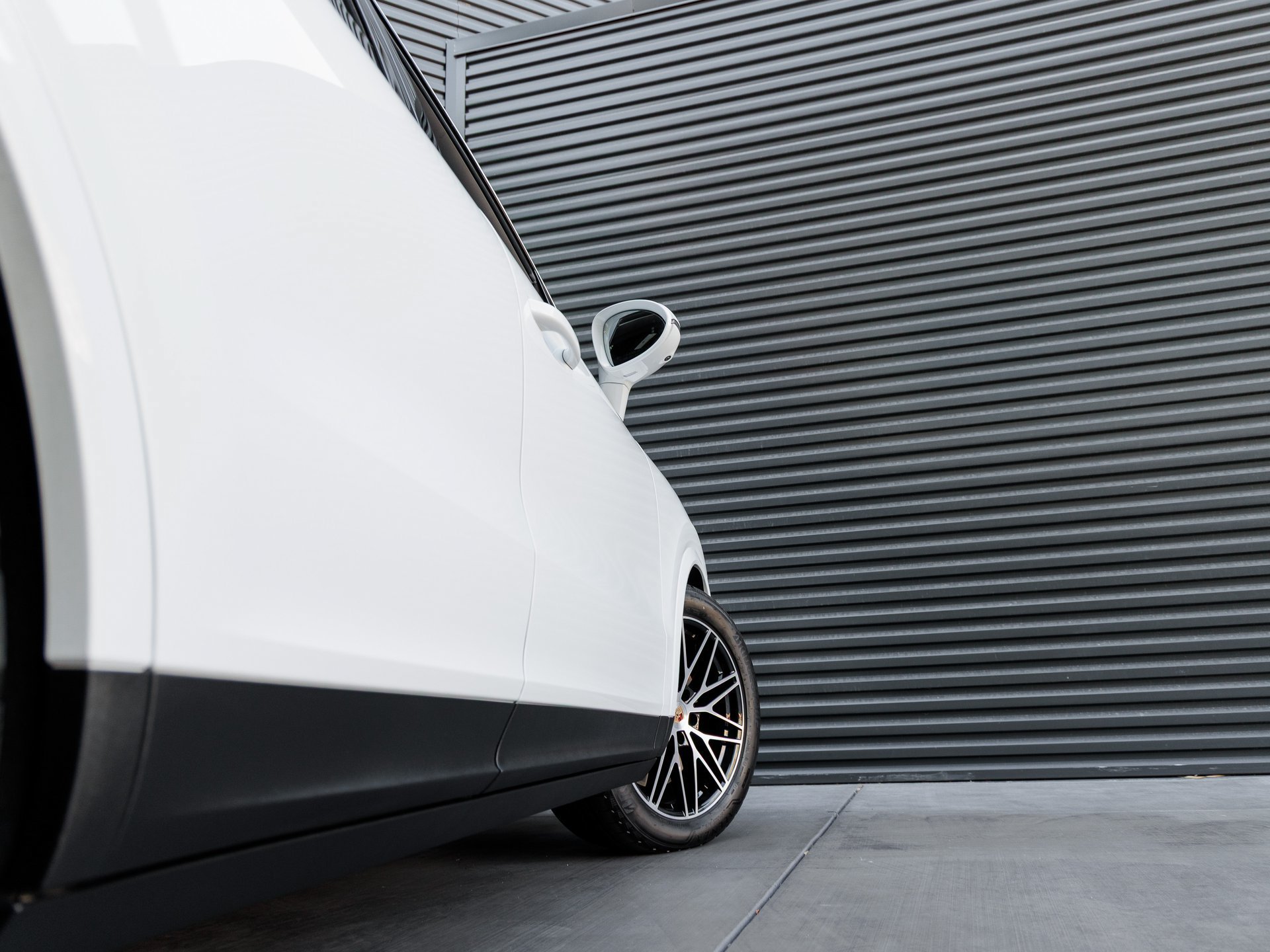 New 2025 Porsche Cayenne S AWD/4WD image 25