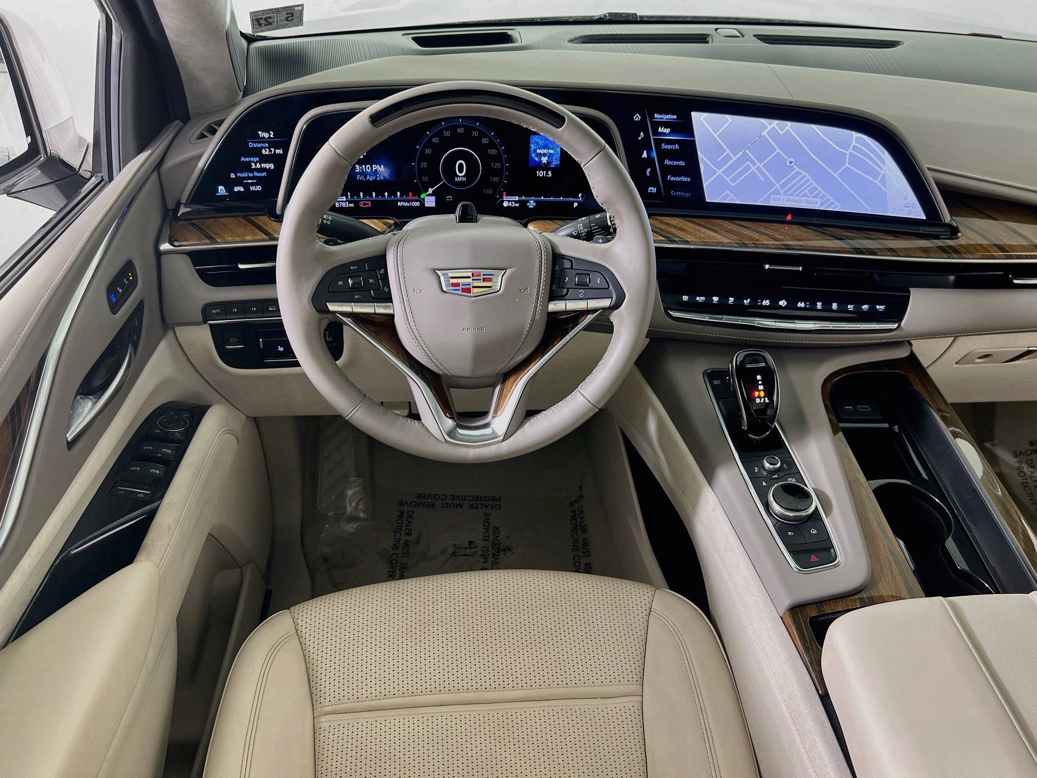 Used 2022 Cadillac Escalade Premium Luxury Platinum AWD/4WD image 24