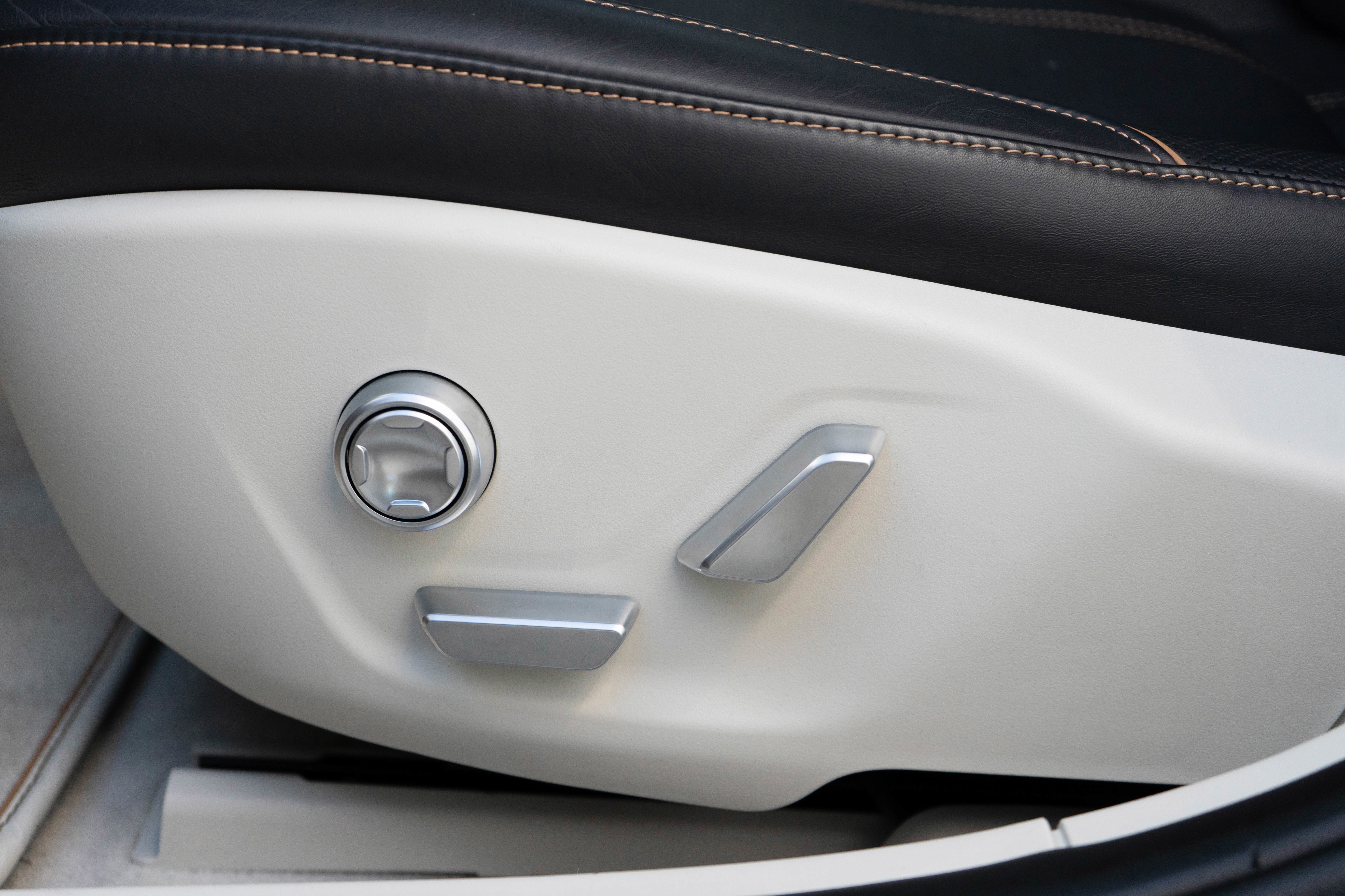 Used 2022 Lucid Air Grand Touring image 14