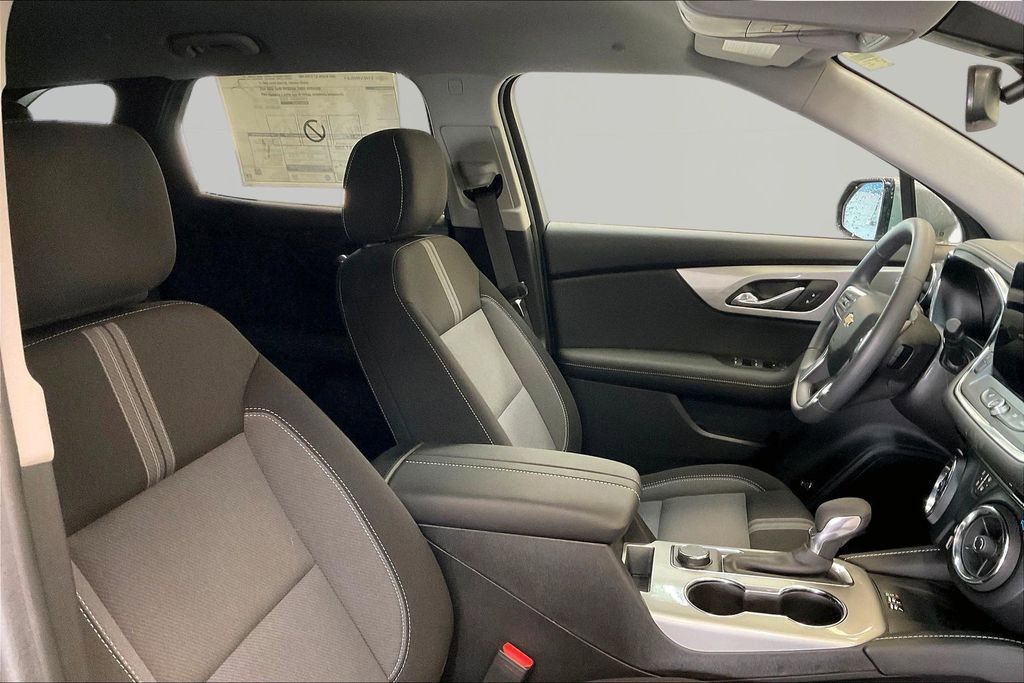 New 2026 Chevrolet Blazer LT w/ Convenience Package FWD image 13