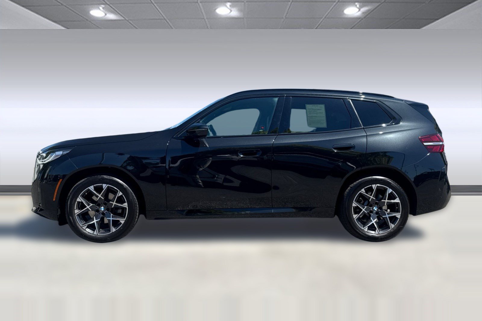 Used 2026 BMW X3 xDrive30i w/ M Sport Package AWD/4WD image 2
