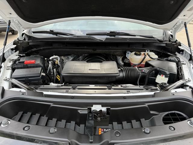 Used 2024 Chevrolet Suburban Z71 w/ Off-Road Capability Package image 26