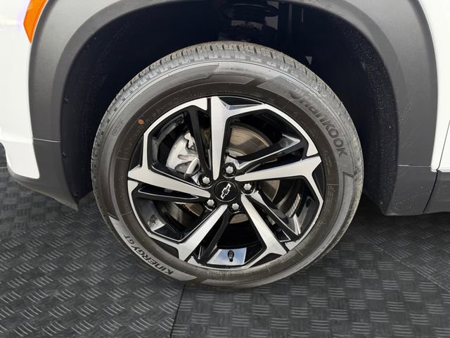 Used 2023 Chevrolet TrailBlazer RS image 14